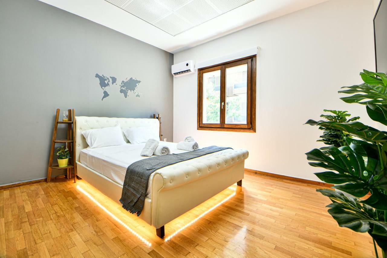 Flowers Of Athens, Boutique Aparthotel With 6-Apartments In Central เอเธนส์ ภายนอก รูปภาพ